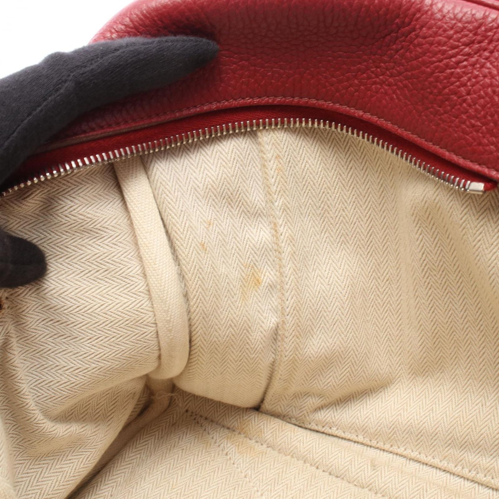 Hermes Handbag Victoria 35 Ruby Leather — view 8