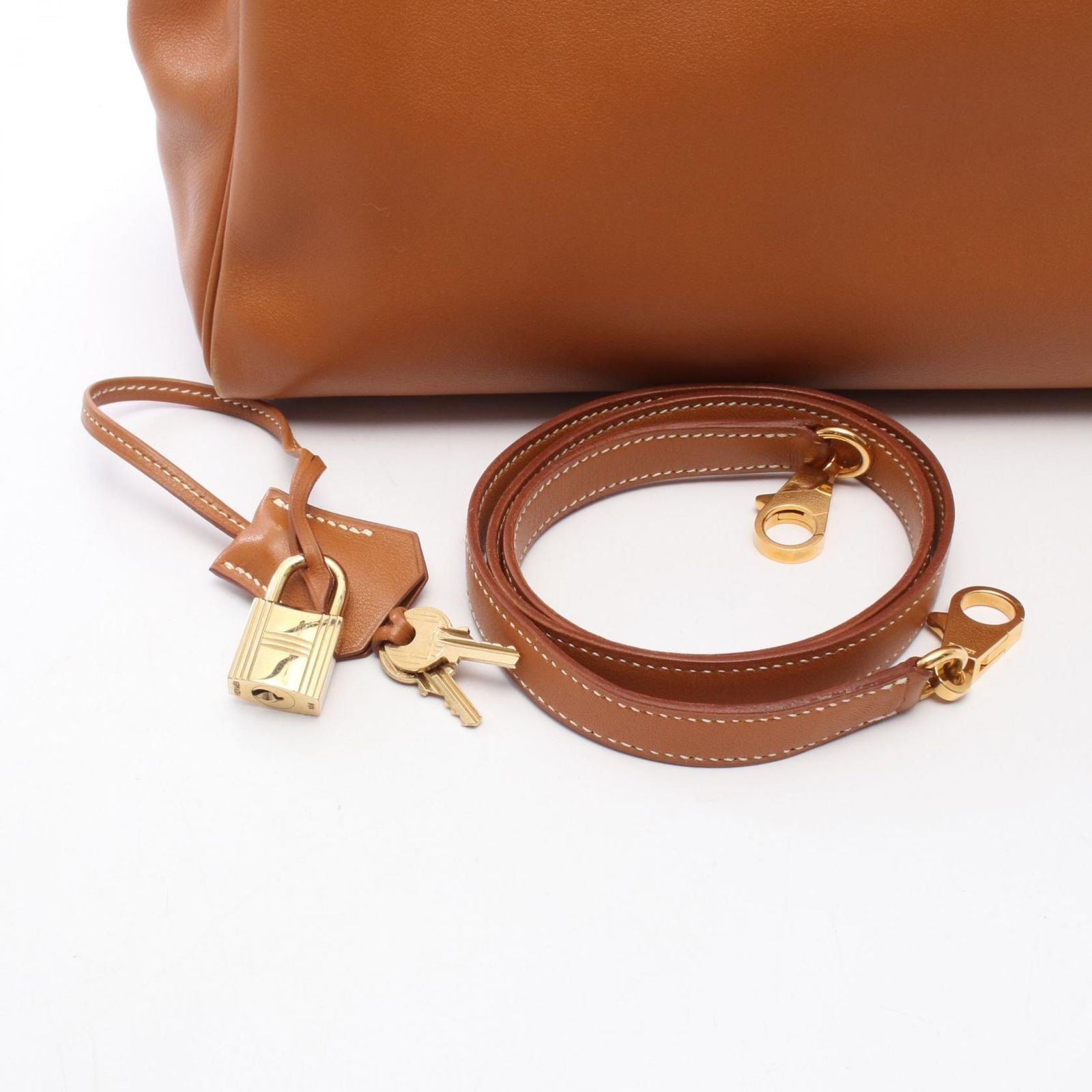 Hermes Handbag Kelly 35 Gold Retourne 2-Way — view 6