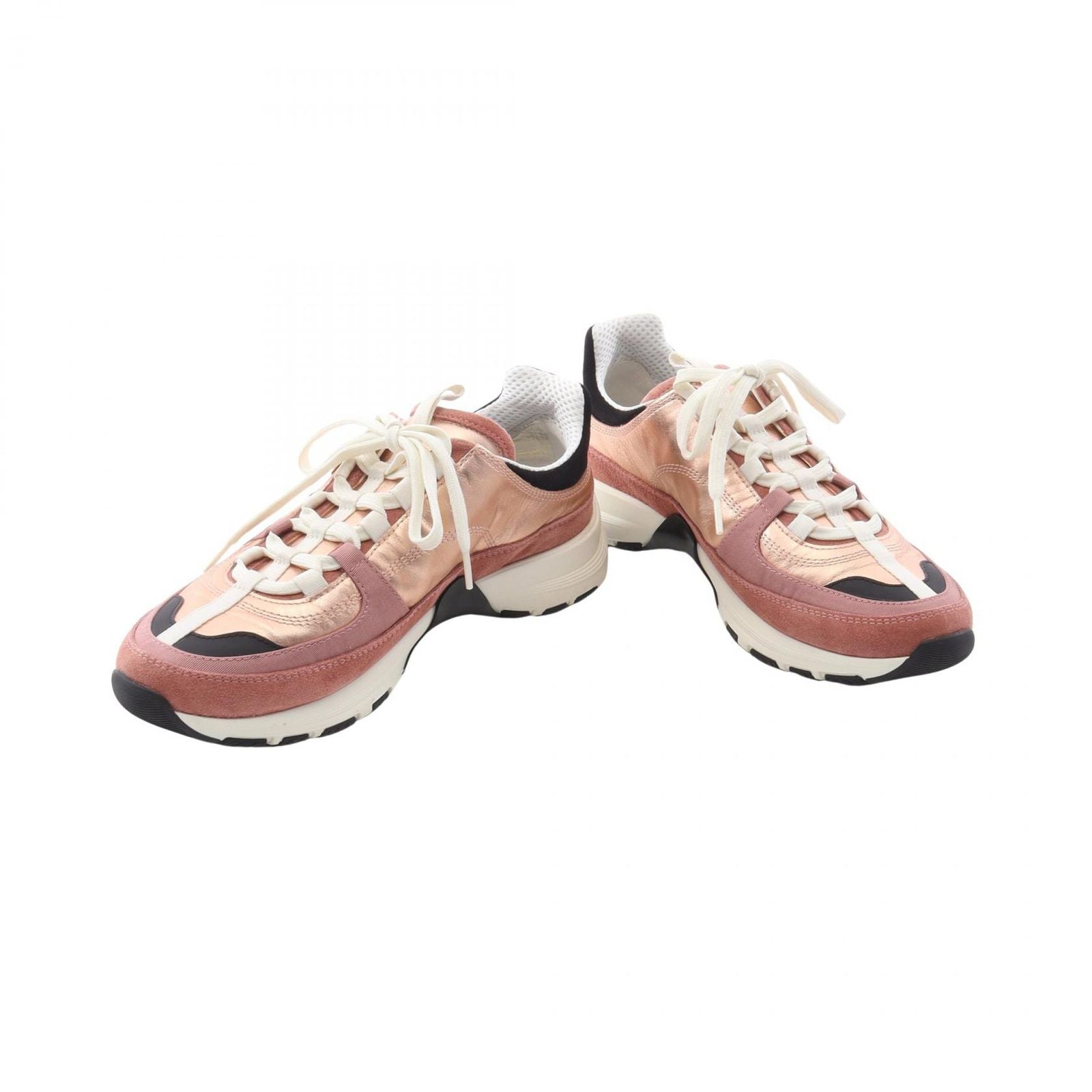Chanel Sneakers CC Logo Leather Suede — view 3