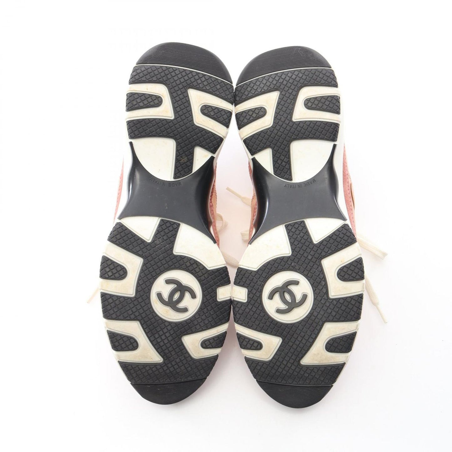 Chanel Sneakers CC Logo Leather Suede — view 4