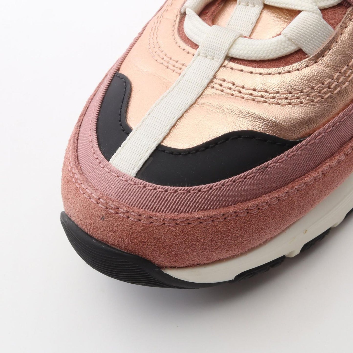 Chanel Sneakers CC Logo Leather Suede — view 8