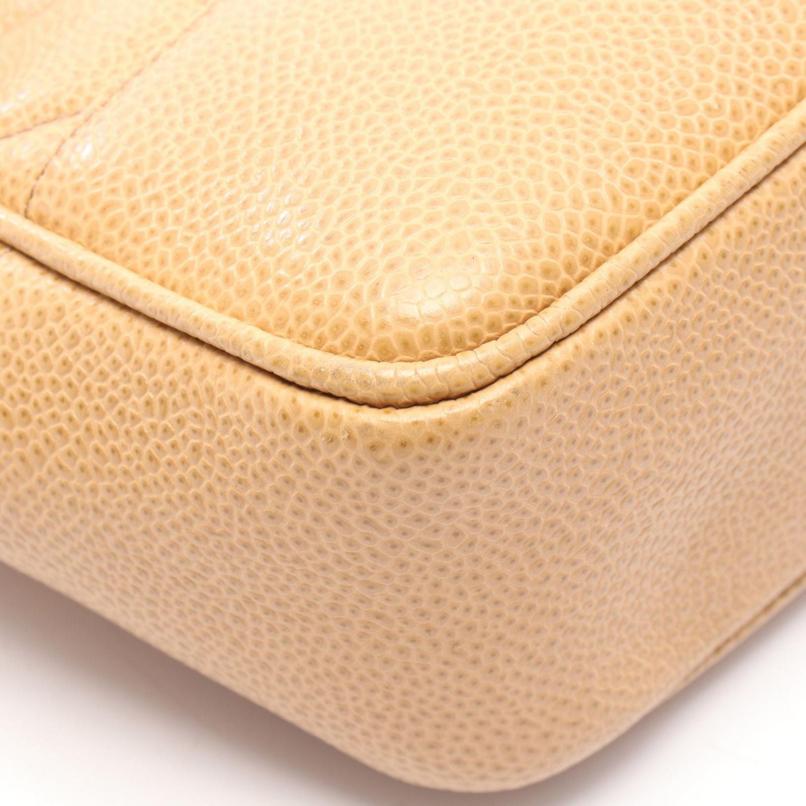Chanel Tote Quilted Beige Caviar Leather — view 7