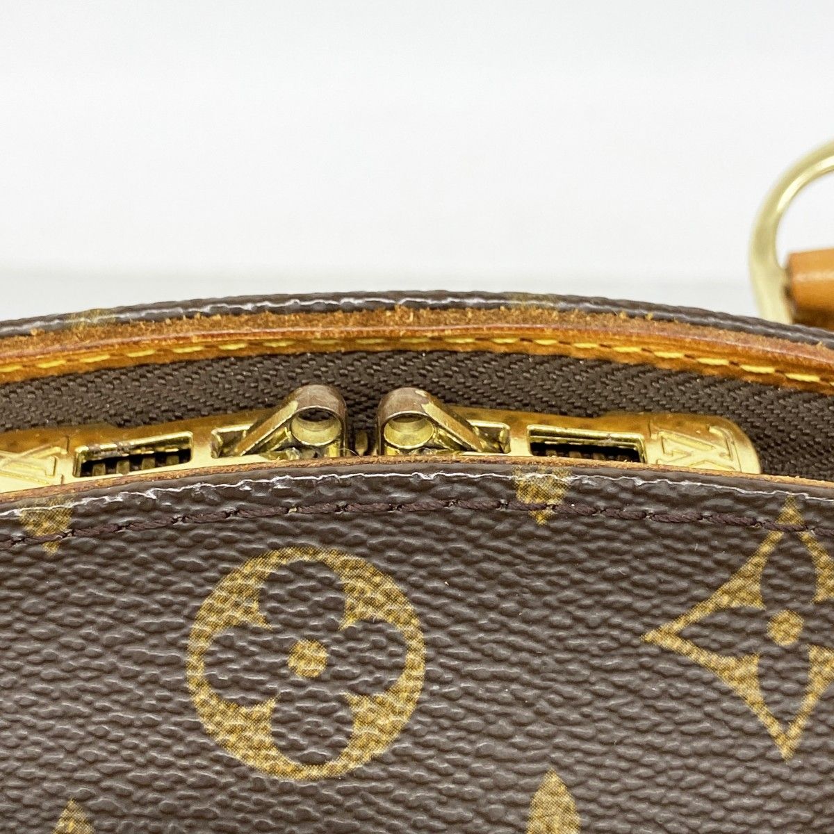 Louis Vuitton Handbag Monogram Ellipse MM Brown — view 8