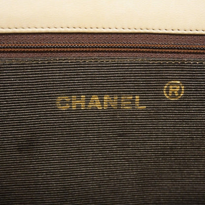 Chanel Shoulder Bag Lambskin Beige Gold — view 5