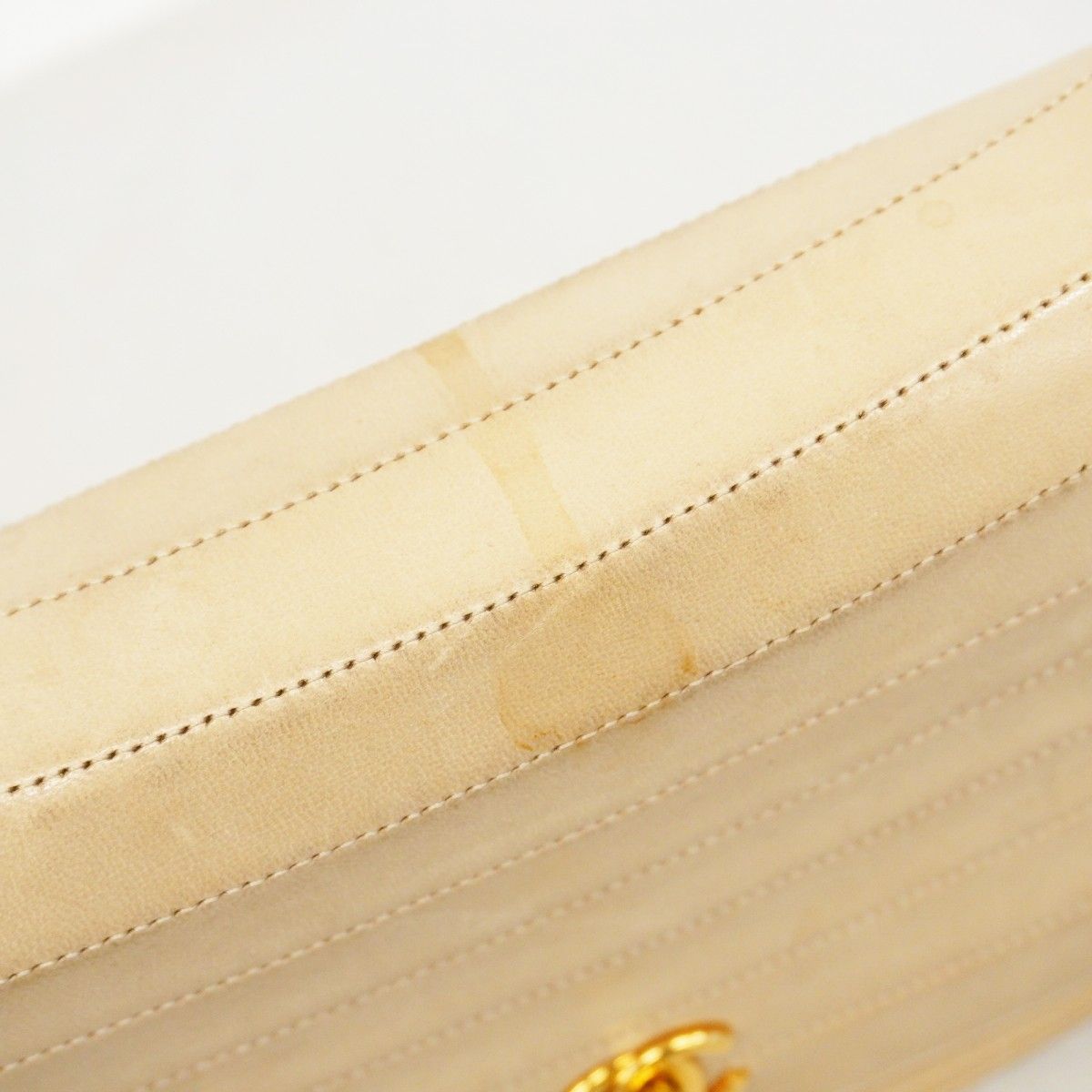 Chanel Shoulder Bag Lambskin Beige Gold — view 6