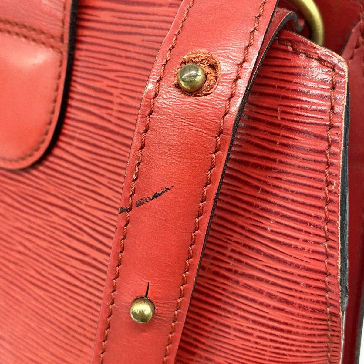 Louis Vuitton Shoulder Bag Epi Cluny Castilian Red — view 7