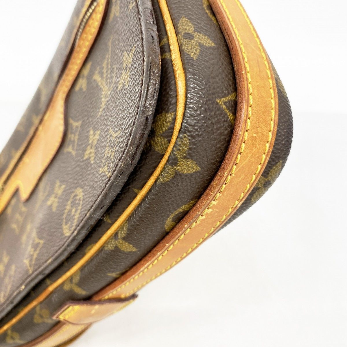 Louis Vuitton Shoulder Bag Monogram Saint Germain 24 Brown — view 7