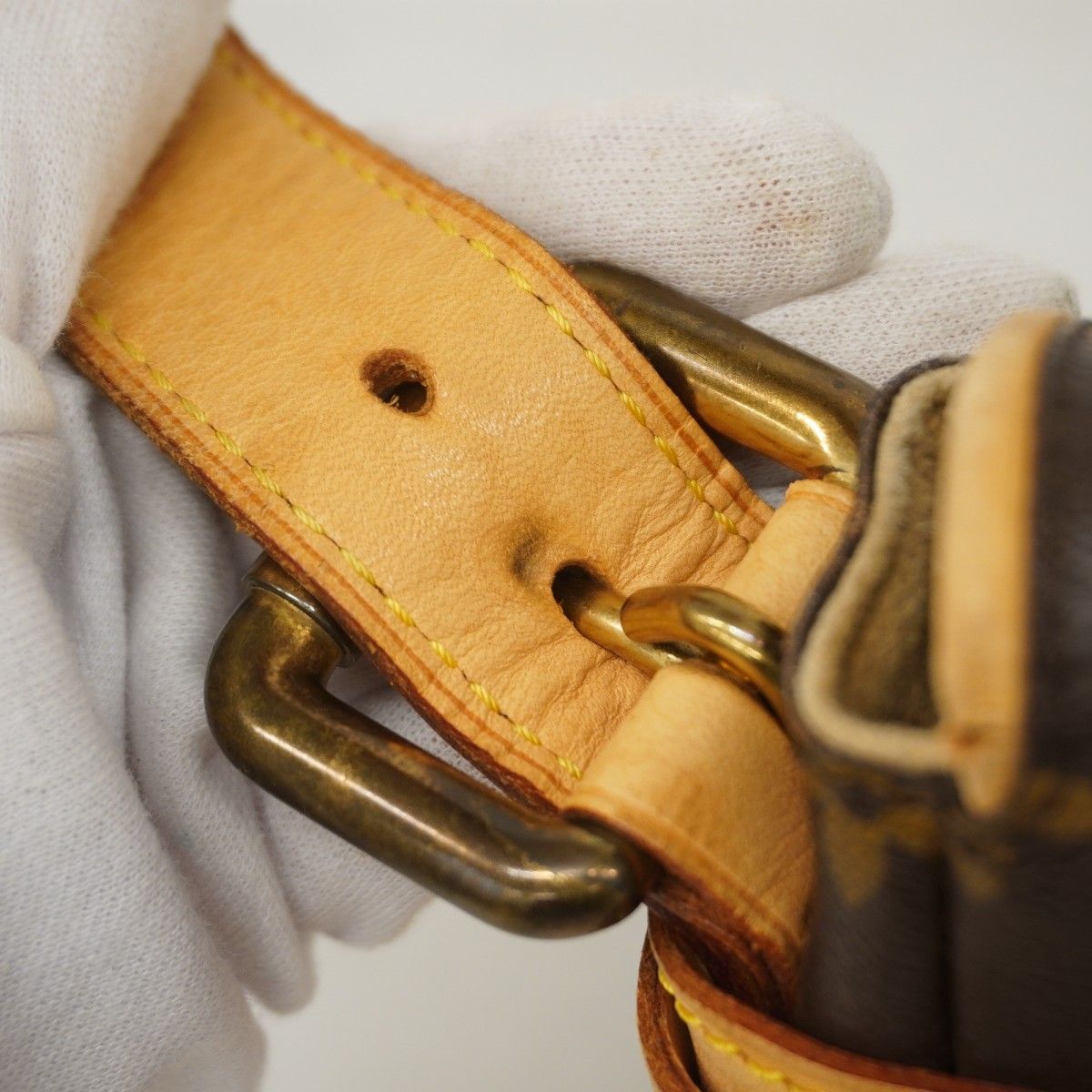 Louis Vuitton Shoulder Bag Monogram Hudson PM Brown — view 8
