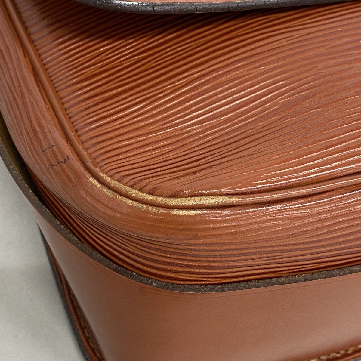 Louis Vuitton Shoulder Bag Epi Cartouchiere Kenya Brown — view 7