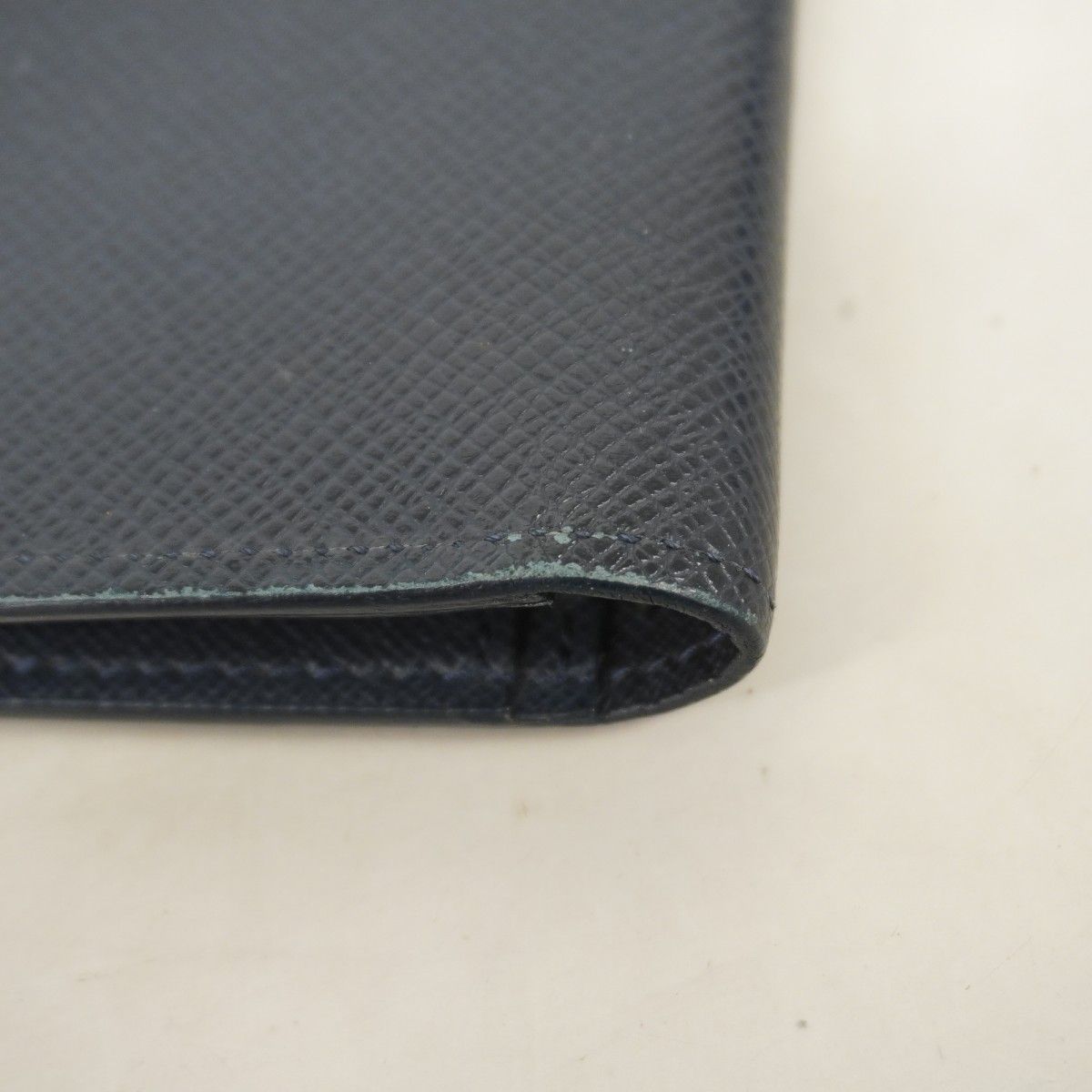 Louis Vuitton Wallet Taiga Portefeuille Brazza Blue Marine — view 5
