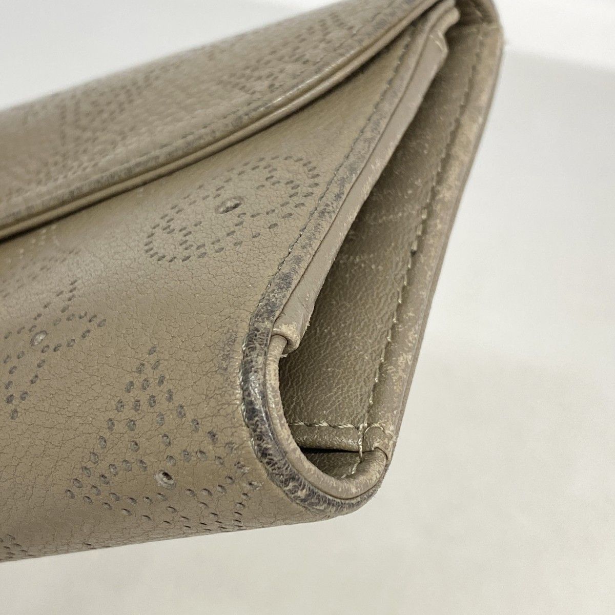 Louis Vuitton Wallet Mahina Portefeuille Amelia Top — view 6