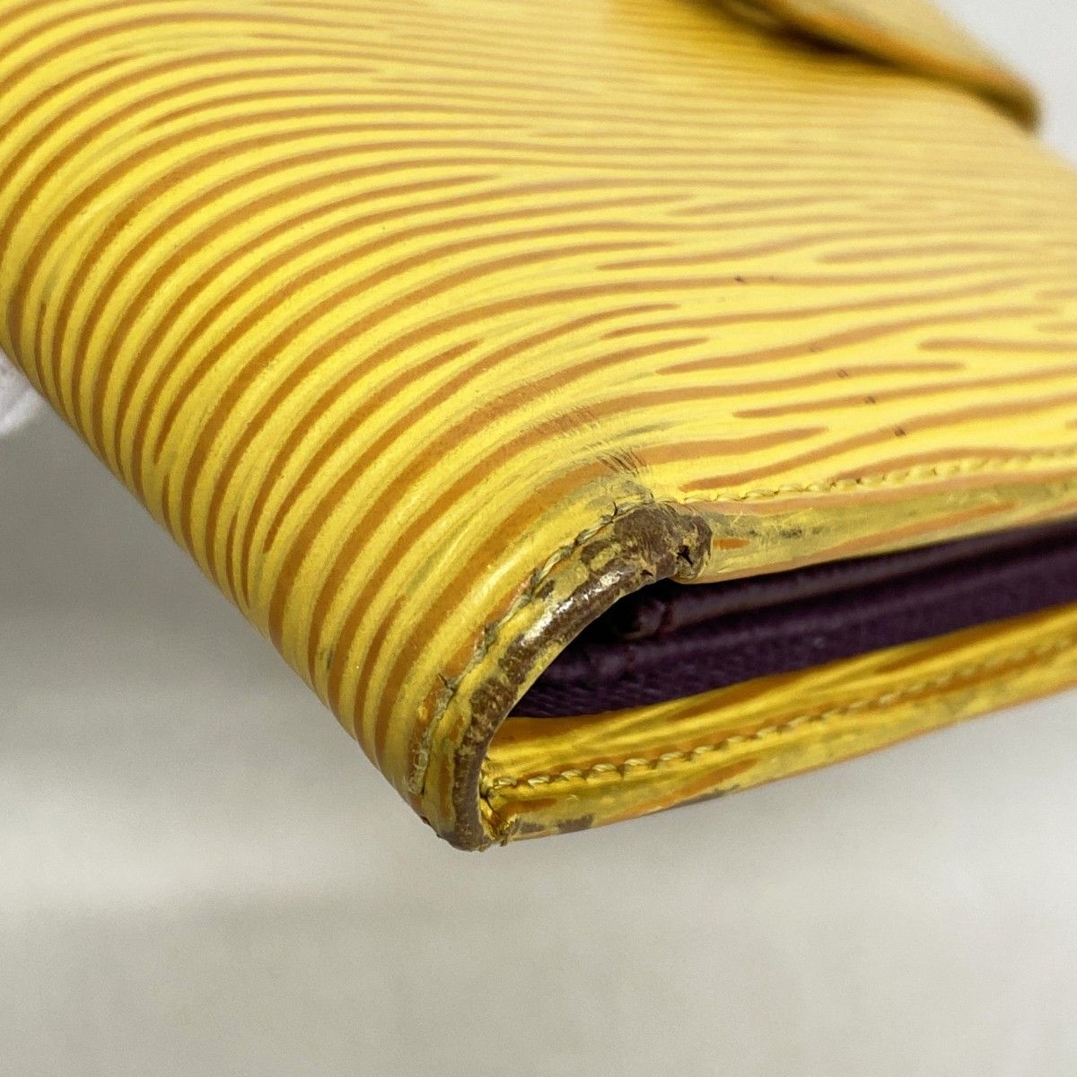 Louis Vuitton Wallet Epi Portobier Compact Jaune — view 5