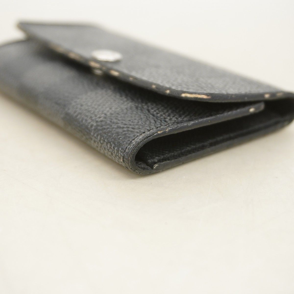 Louis Vuitton Key Case Damier Graphite Multicles 6 Black Gray Key Holder — view 5