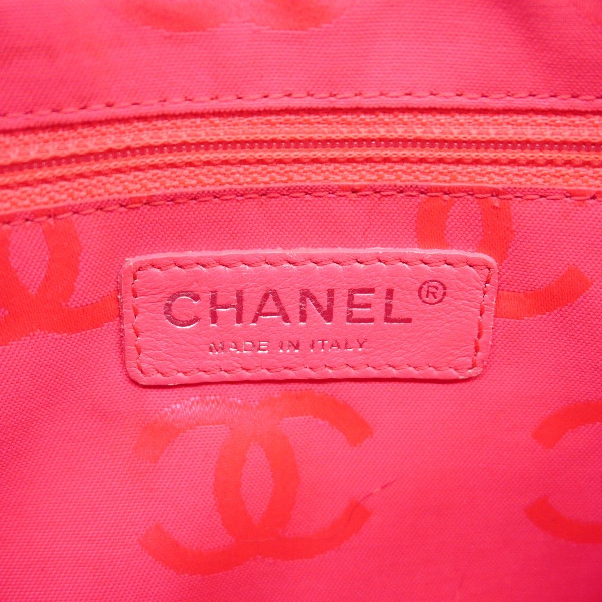 Chanel Handbag Cambon Lambskin Black White Silver — view 5