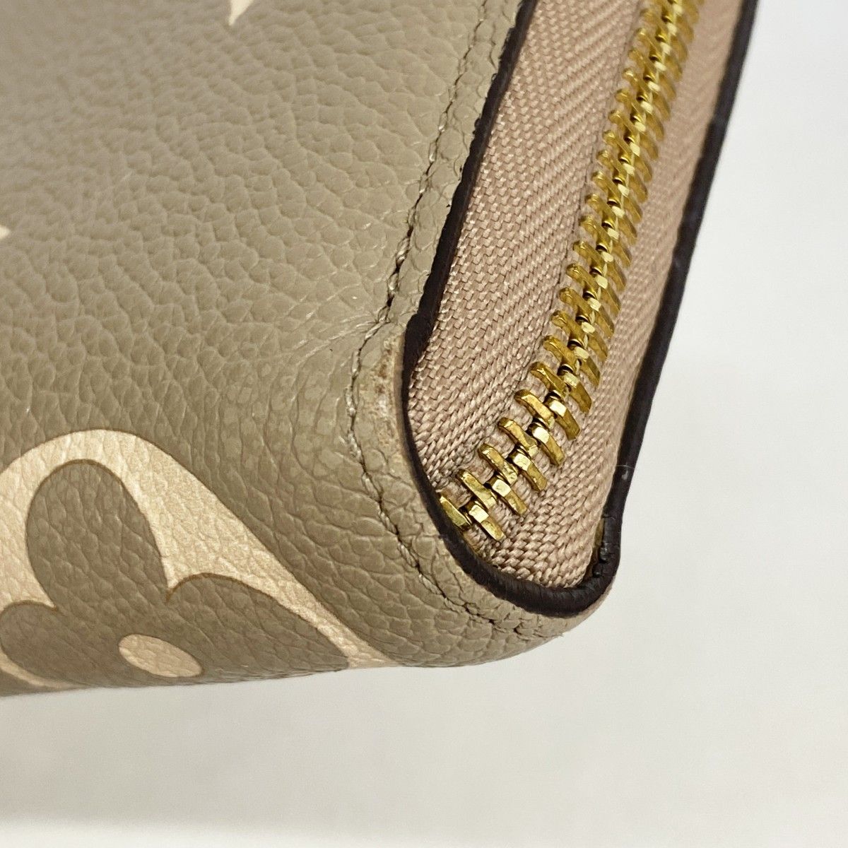 Louis Vuitton Wallet Monogram Empreinte Bicolor Zippy Tourterelle Cles — view 6