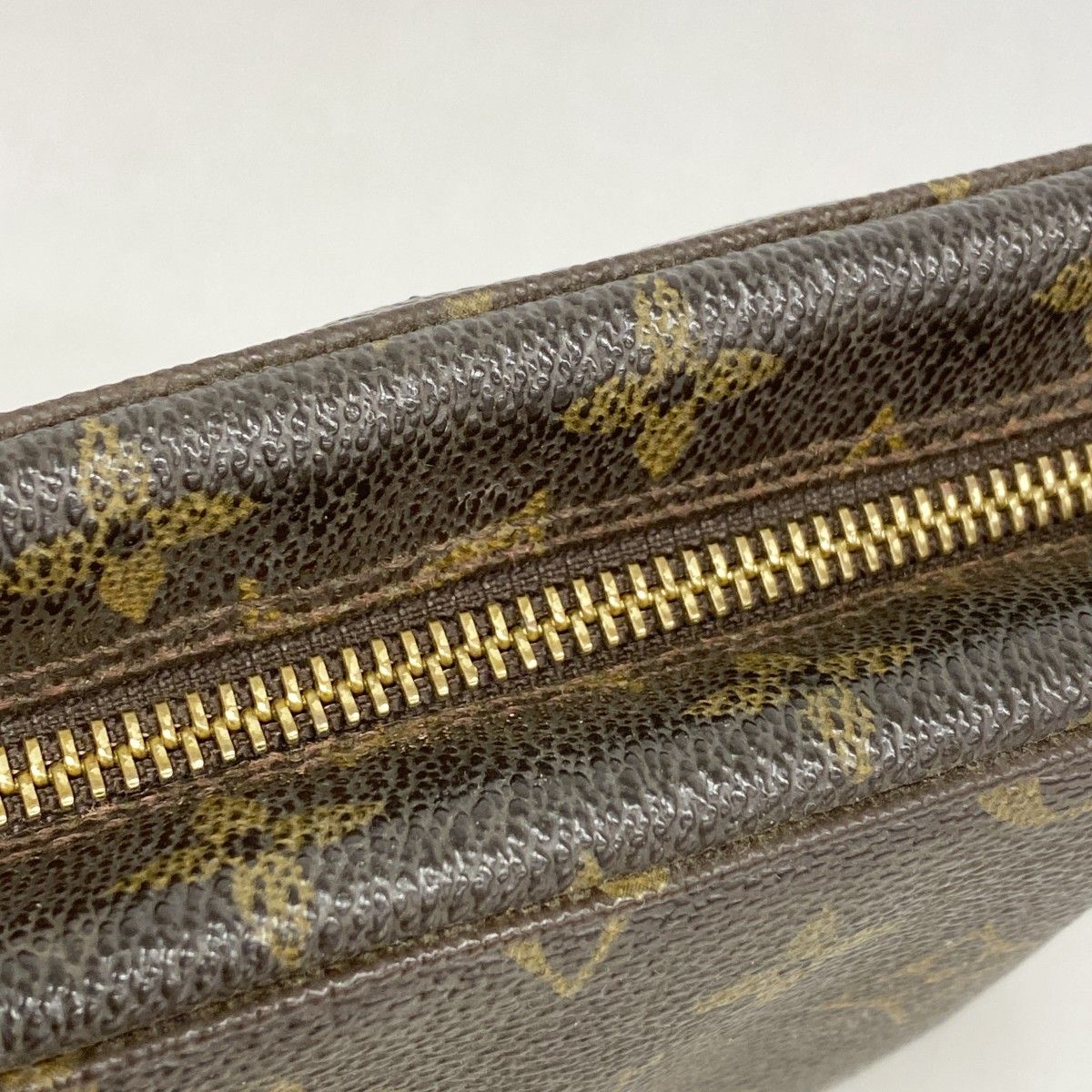 Louis Vuitton Pouch Monogram Trousse Toilet 23 Brown — view 7