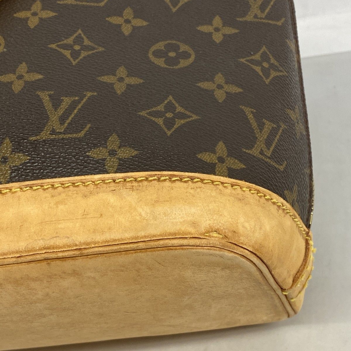 Louis Vuitton Handbag Monogram Alma Brown — view 7