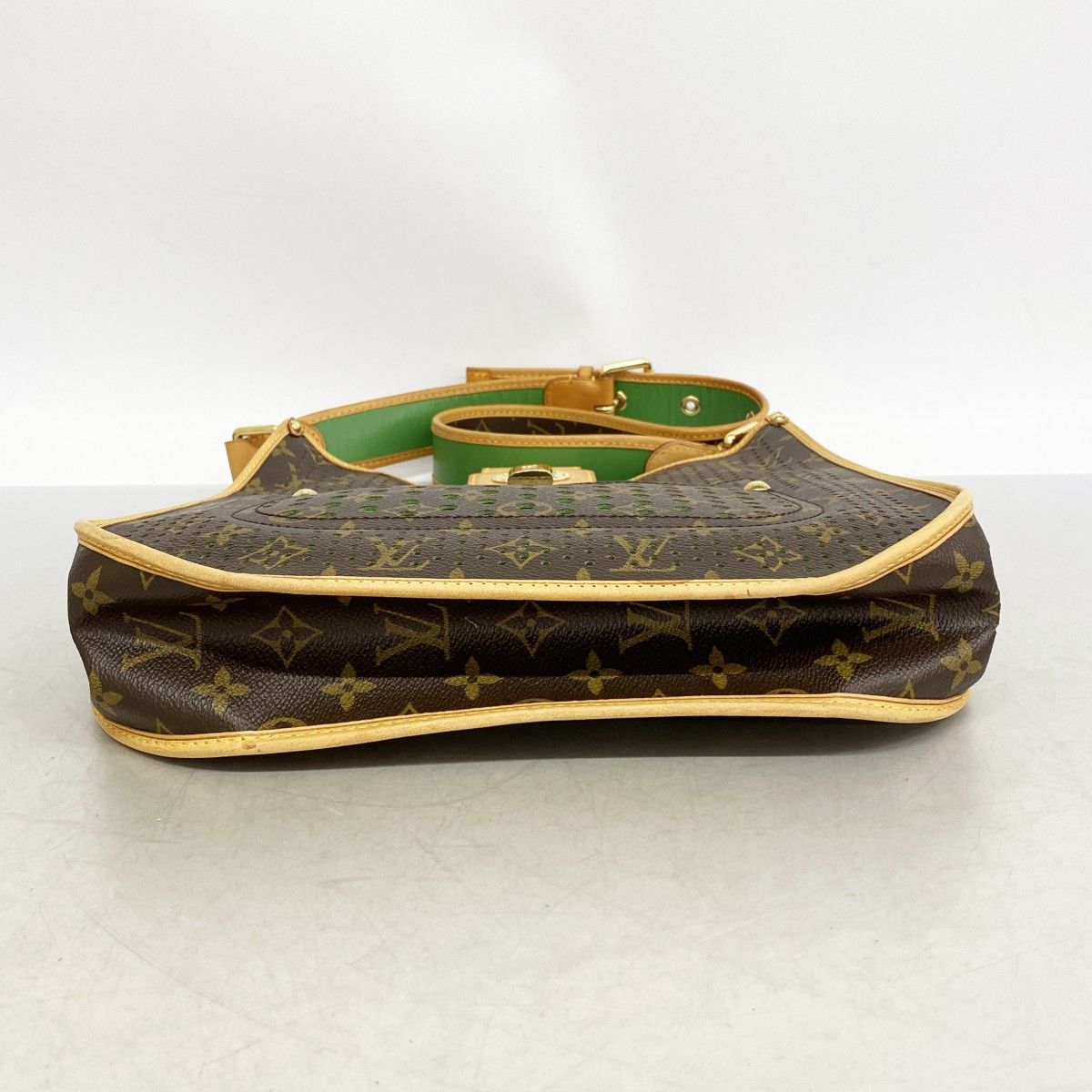 Louis Vuitton Shoulder Bag Monogram Perfo Musette Vert — view 3