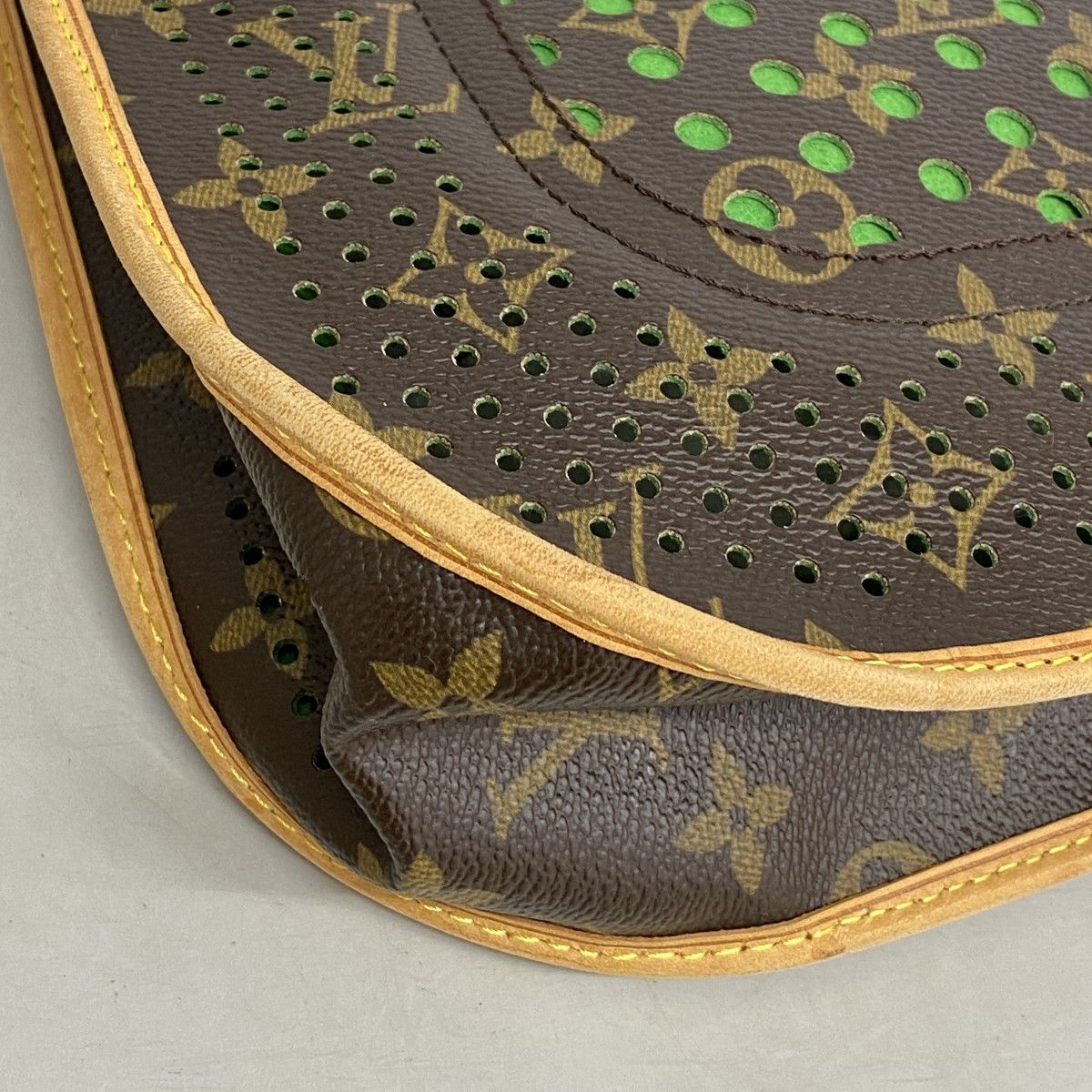 Louis Vuitton Shoulder Bag Monogram Perfo Musette Vert — view 7