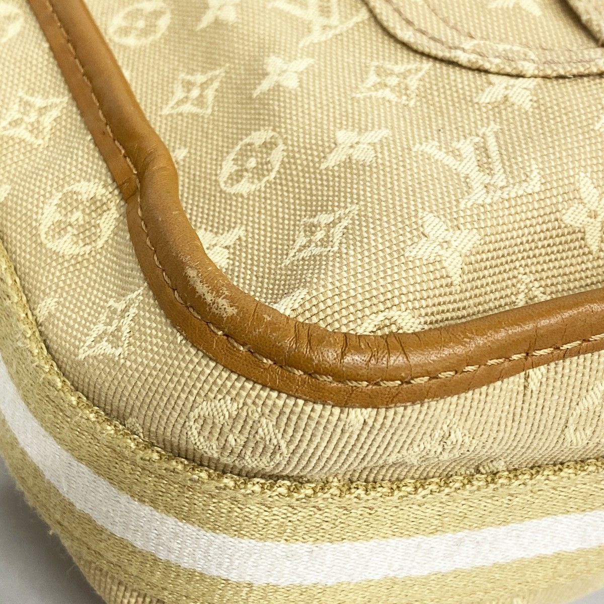 Louis Vuitton Shoulder Bag Monogram Mini Besace Marie Kate Beige — view 7
