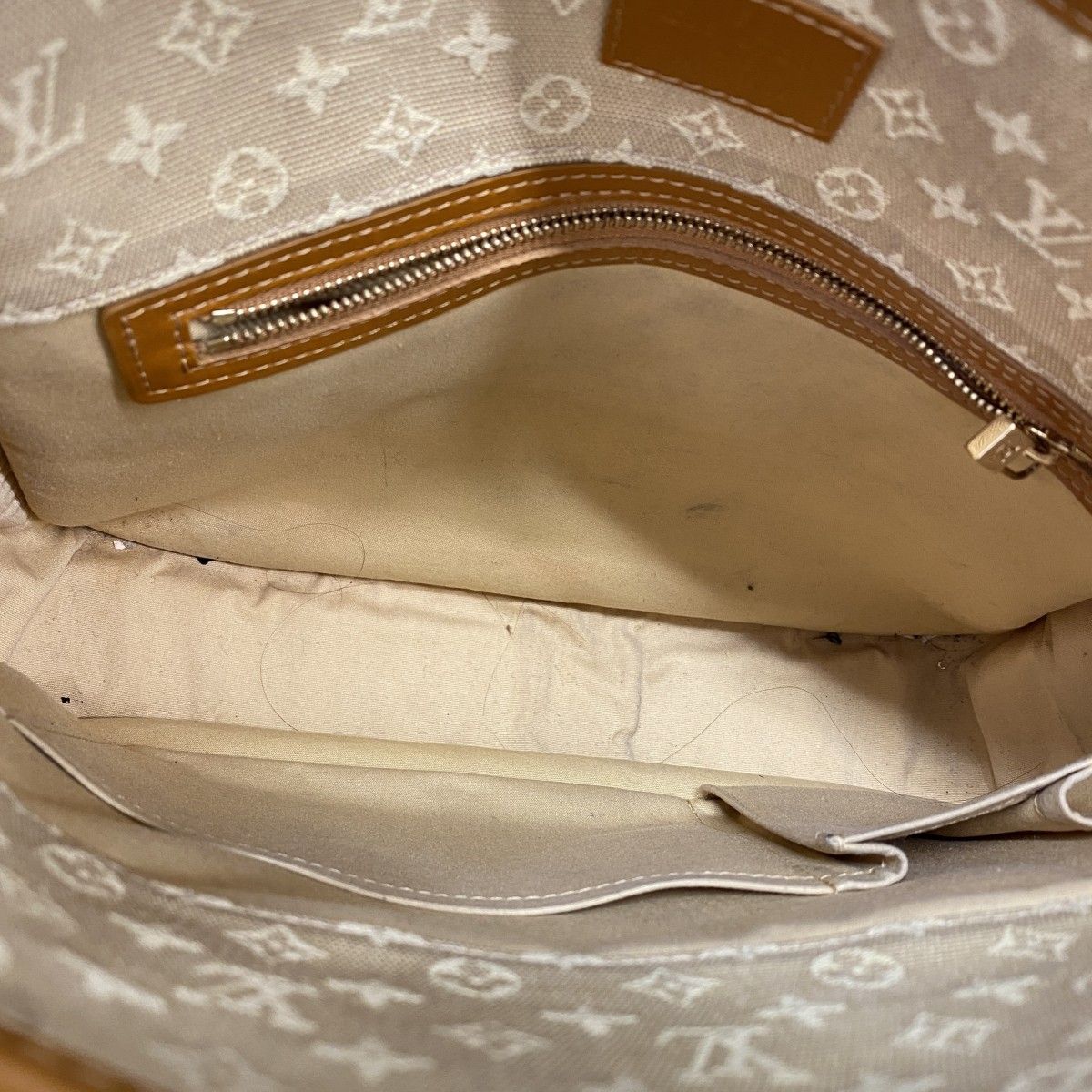 Louis Vuitton Shoulder Bag Monogram Mini Besace Marie Kate Beige — view 4