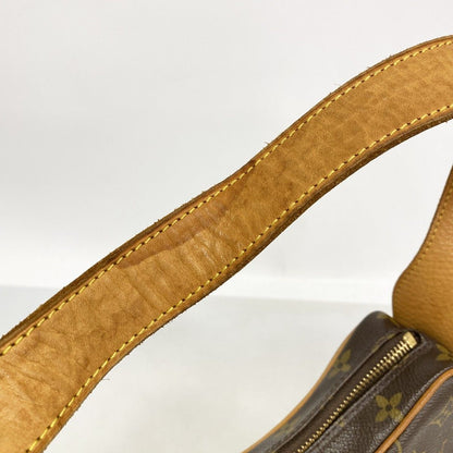 Louis Vuitton Shoulder Bag Monogram Croissant MM Brown — view 7