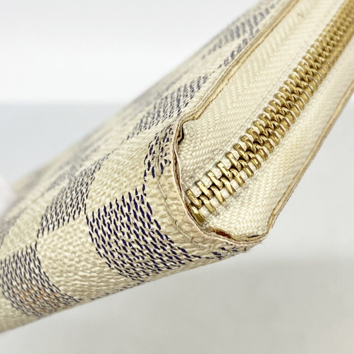 Louis Vuitton Wallet Damier Azur Zippy White — view 5