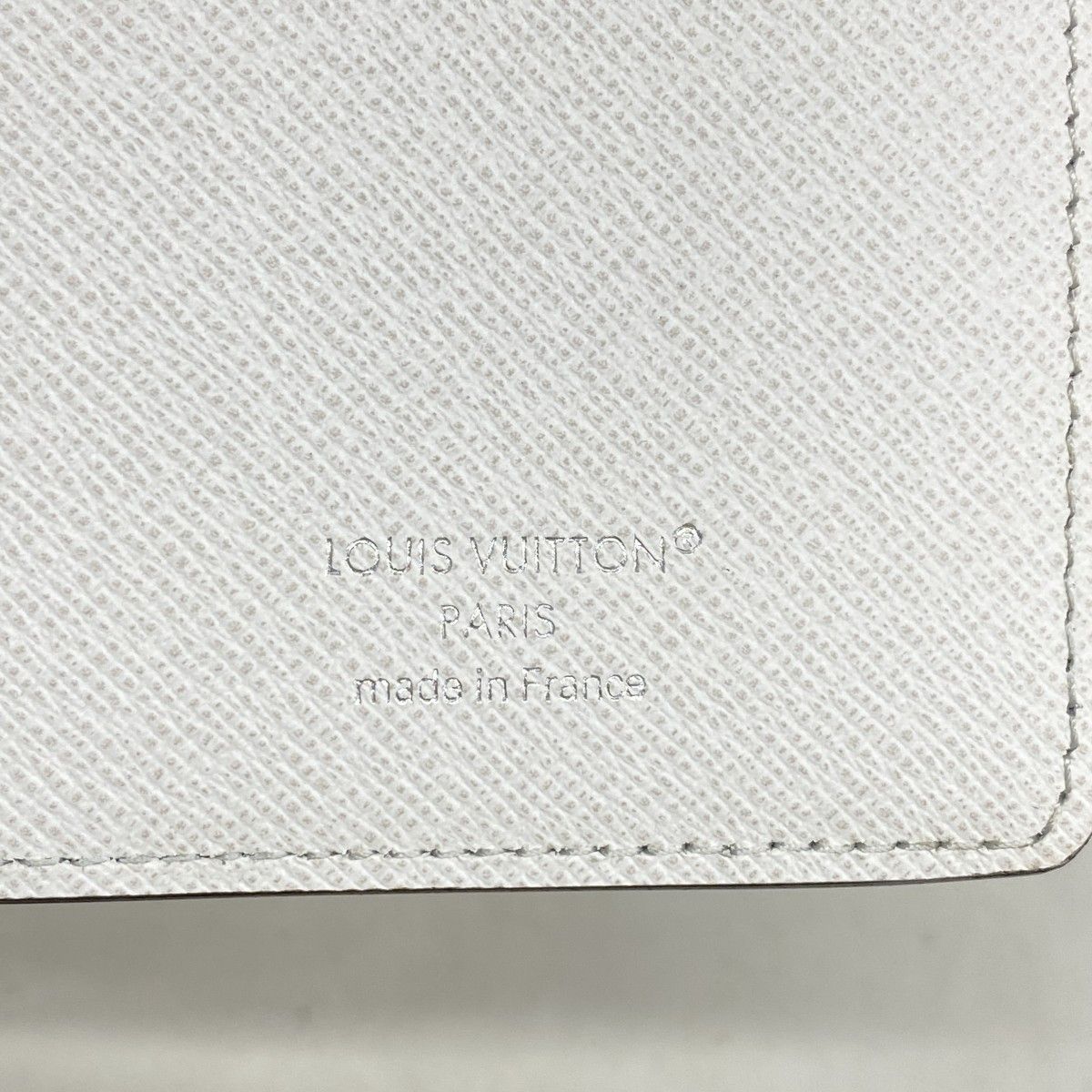 Louis Vuitton Wallet Taigarama Portefeuille Brazza Antarctic — view 4