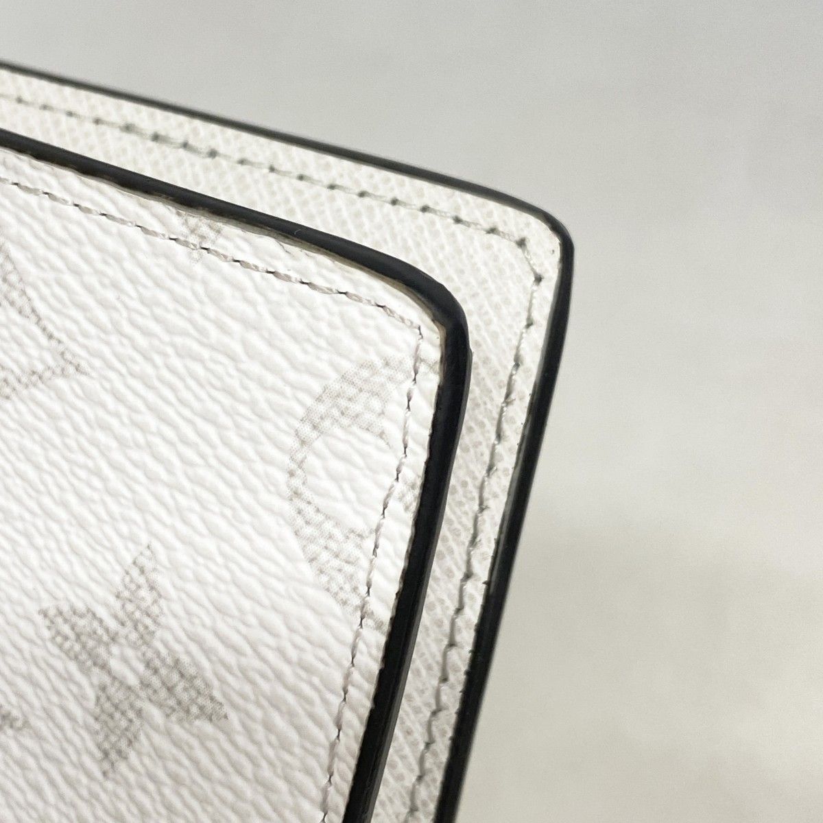 Louis Vuitton Wallet Taigarama Portefeuille Brazza Antarctic — view 5