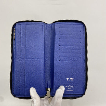 Louis Vuitton Wallet Taigarama Zippy Vertical Cobalt — view 3