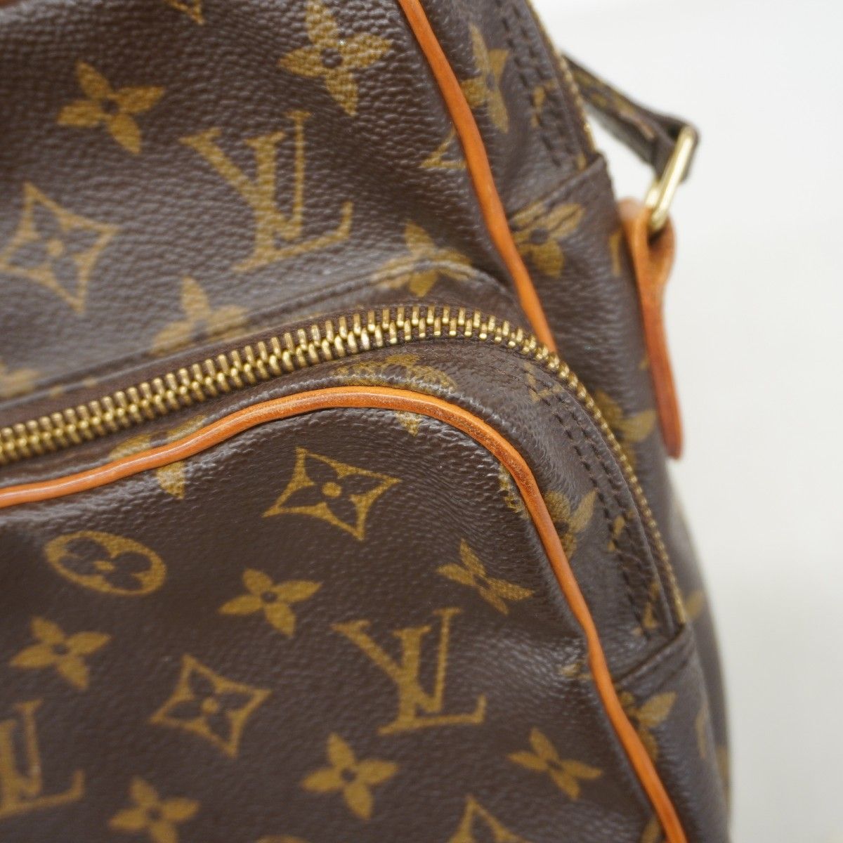 Louis Vuitton Shoulder Bag Monogram Amazon Brown — view 7