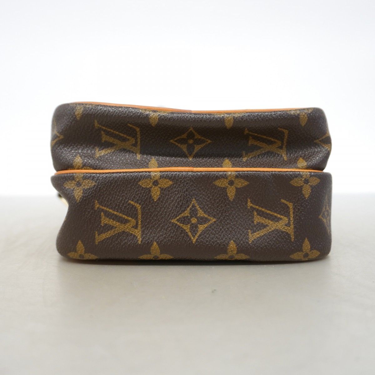 Louis Vuitton Shoulder Bag Monogram Amazon Brown — view 3