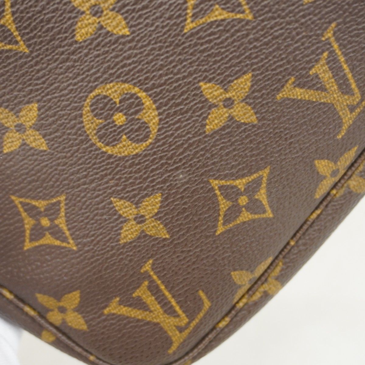 Louis Vuitton Pouch Monogram Pochette Brown — view 7