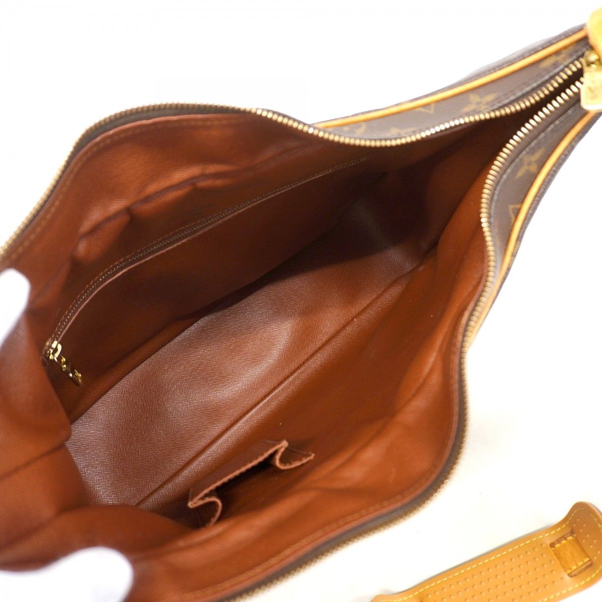 Louis Vuitton Shoulder Bag Monogram Boulogne 35 Brown — view 4