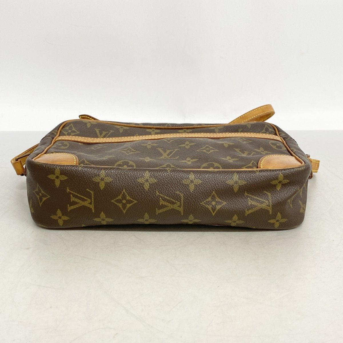 Louis Vuitton Shoulder Bag Monogram Trocadero 27 Brown — view 3