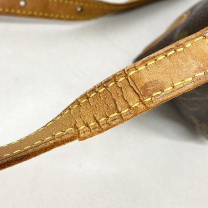 Louis Vuitton Shoulder Bag Monogram Trocadero 27 Brown — view 8