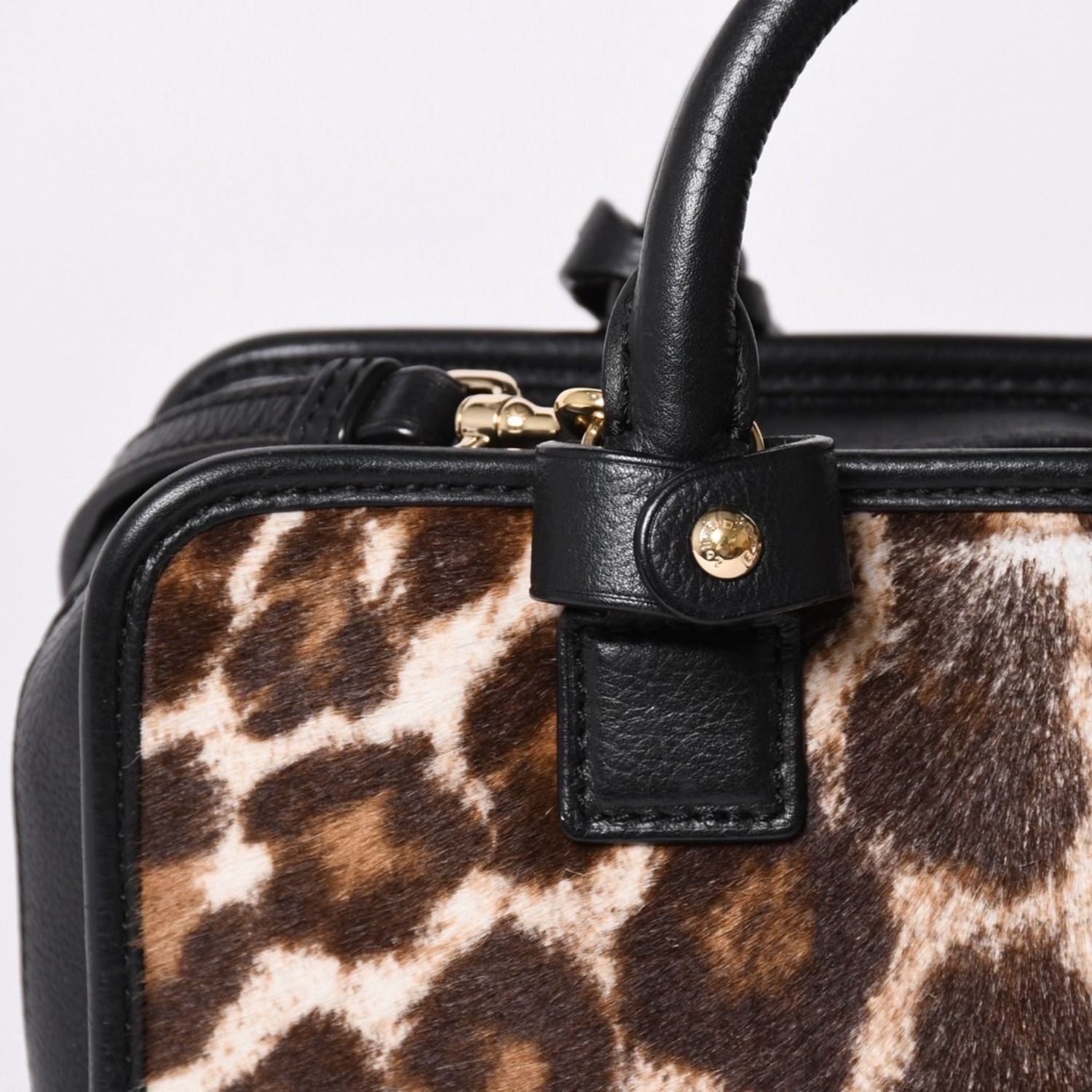 Loewe Amazona 23 2-Way Bag 352.99 Leopard Calf Hair Leather Black Gold — view 5