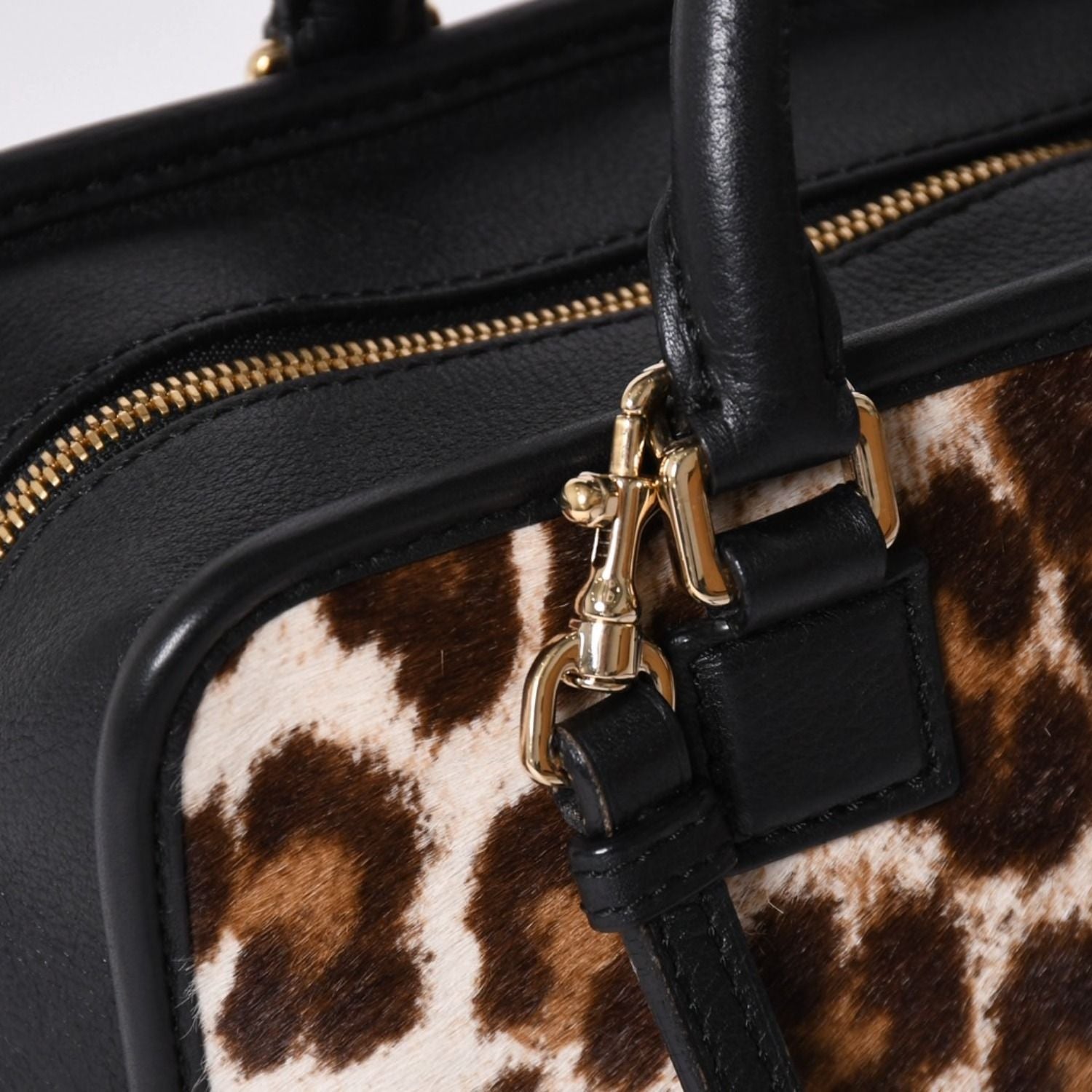 Loewe Amazona 23 2-Way Bag 352.99 Leopard Calf Hair Leather Black Gold — view 4