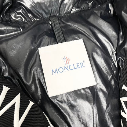 Moncler Montcla Down Jacket 2 Black Garment Case — view 8