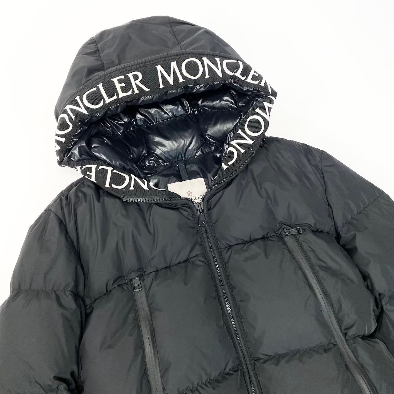 Moncler Montcla Down Jacket 2 Black Garment Case — view 5