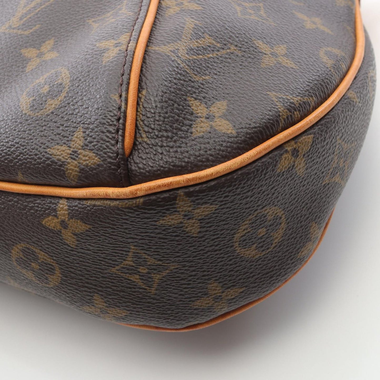 Louis Vuitton Shoulder Bag Thames GM Canvas Leather — view 8