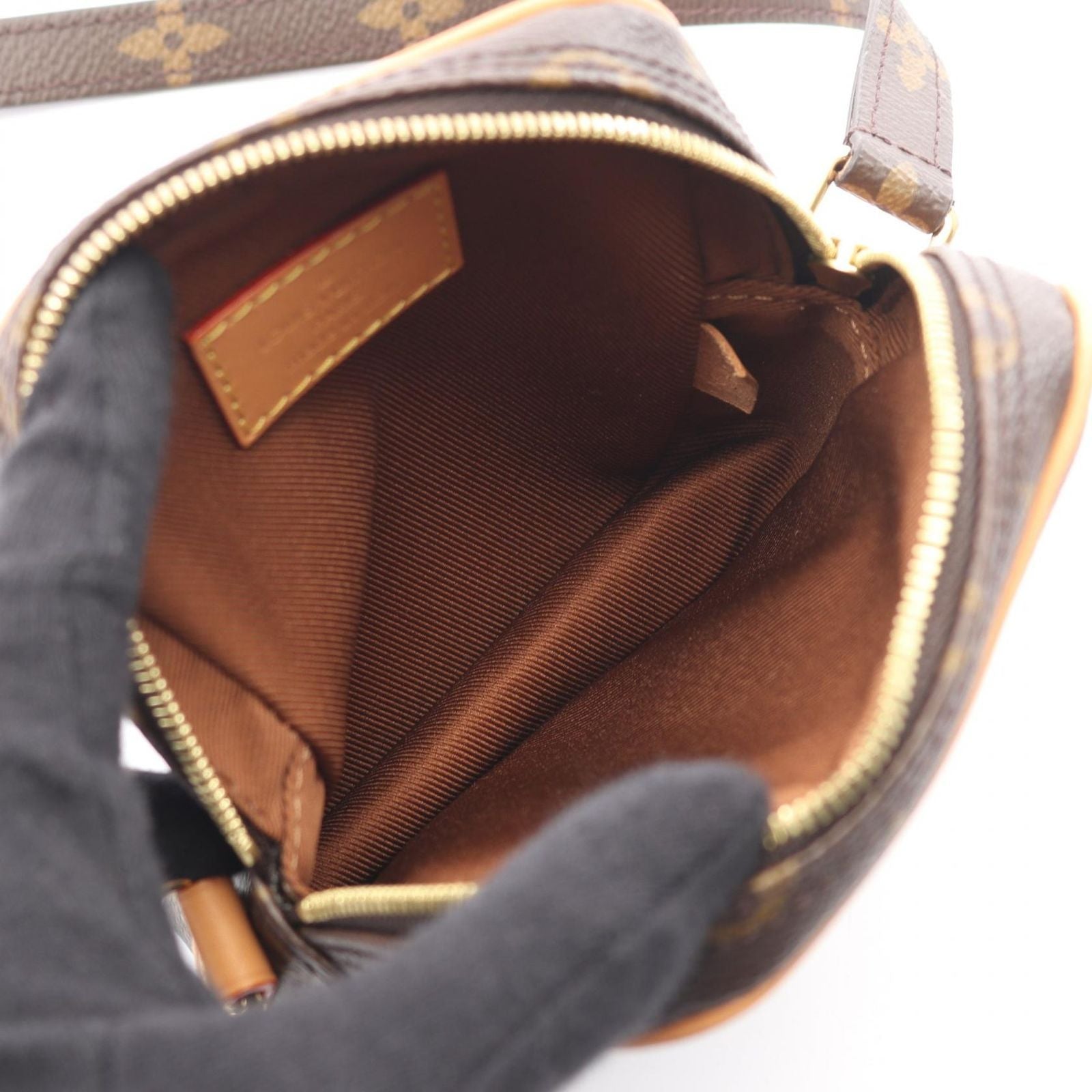 Louis Vuitton Shoulder Bag Panam Set Game on Monogram Canvas Leather — view 4
