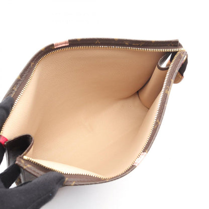 Louis Vuitton Clutch Poche Toilette 26 Monogram Canvas Leather — view 3