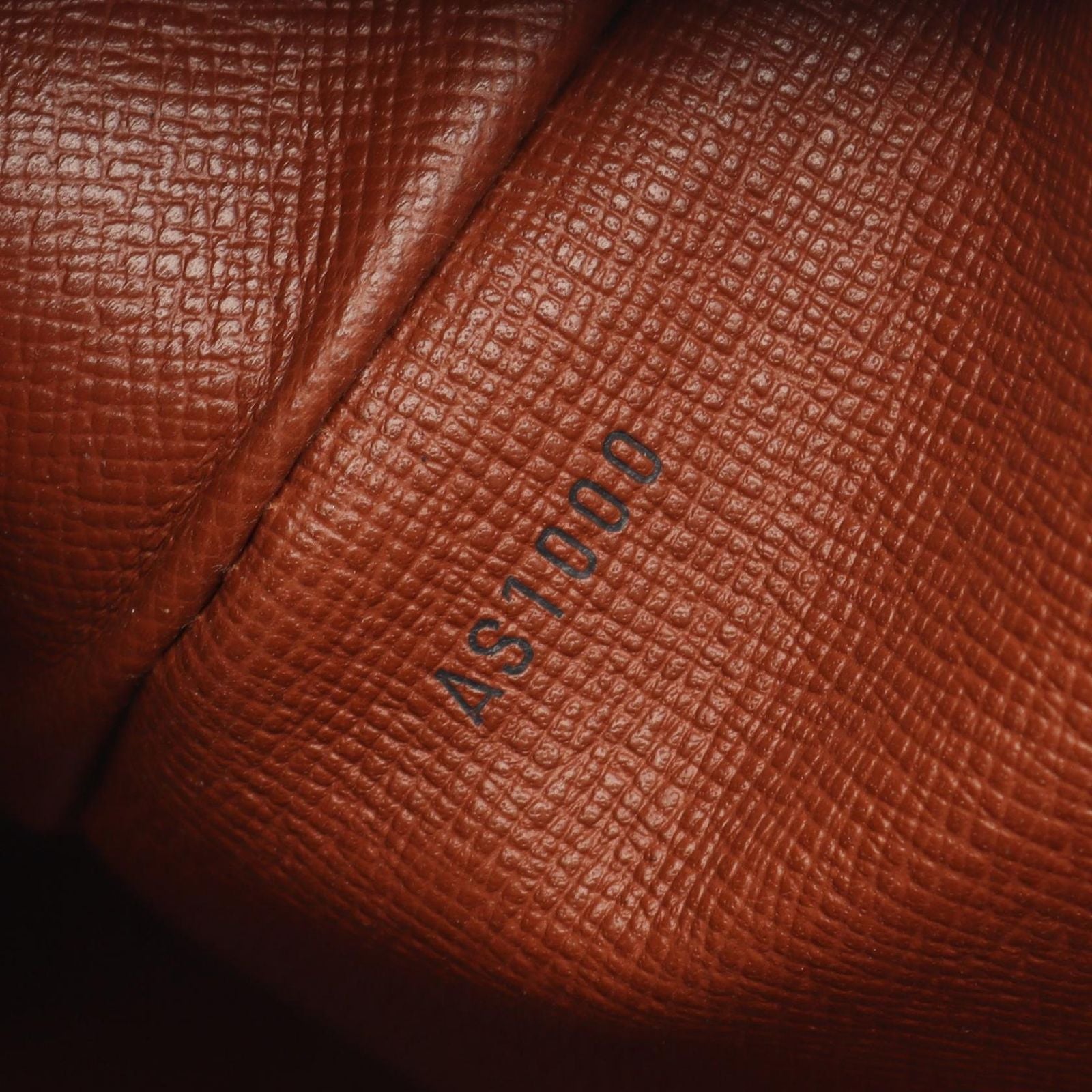 Louis Vuitton Shoulder Bag Boulogne PM Canvas Leather 30 — view 5