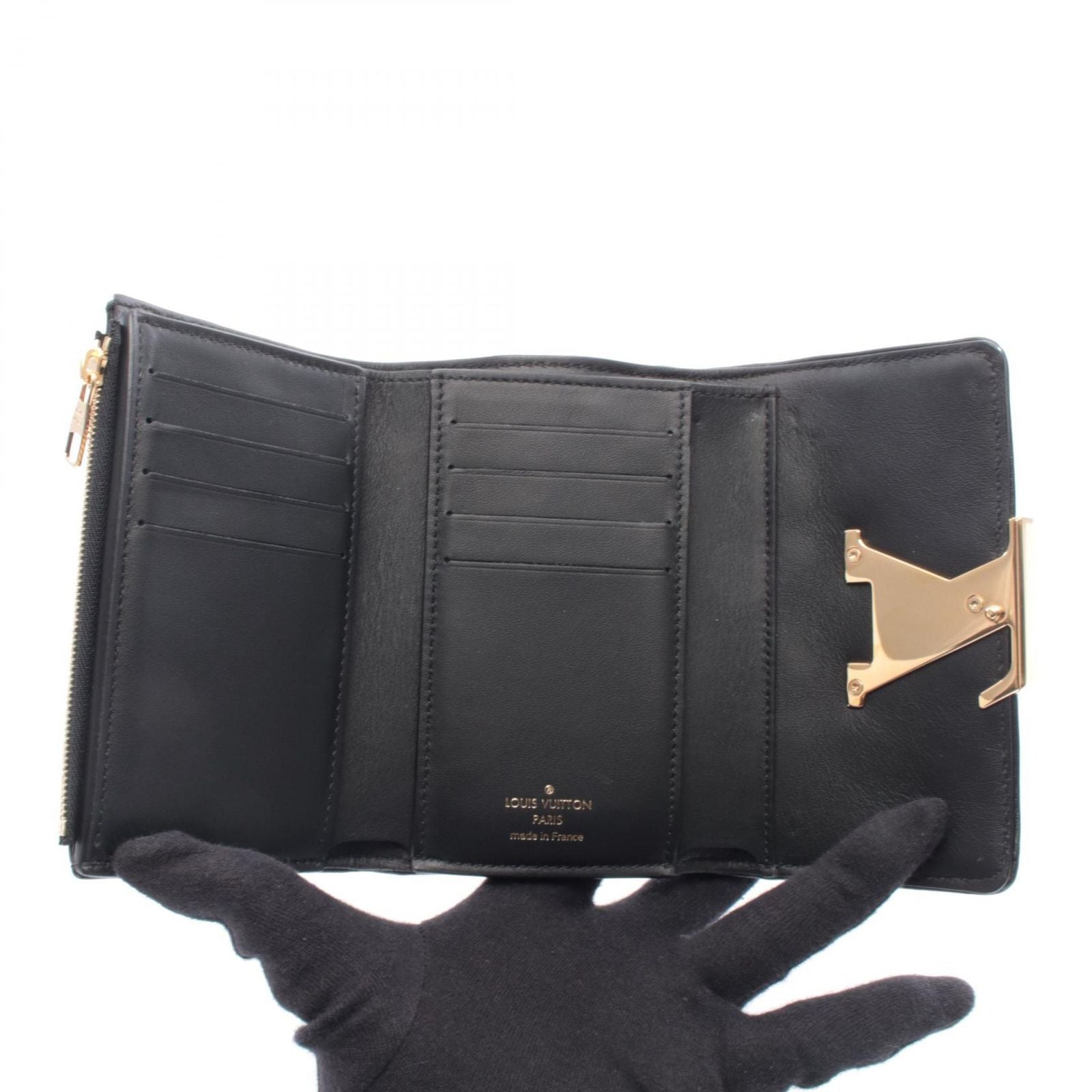 Louis Vuitton Trifold Wallet Portefeuille Capucines Compact Flower Quilted Noir — view 3