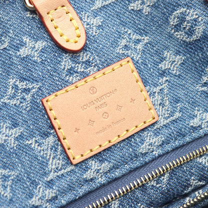 Louis Vuitton Tote On The Go MM LV Remix Monogram Denim Blue — view 4