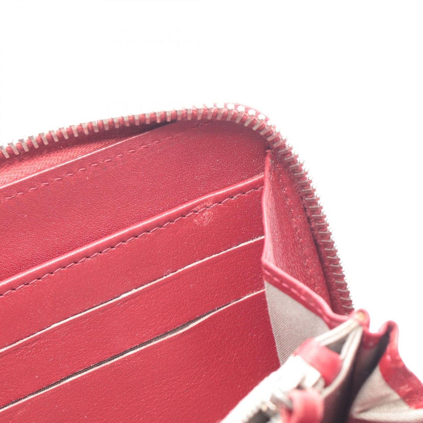 Chanel Round Wallet Red Leather Calf CC Logo — view 7