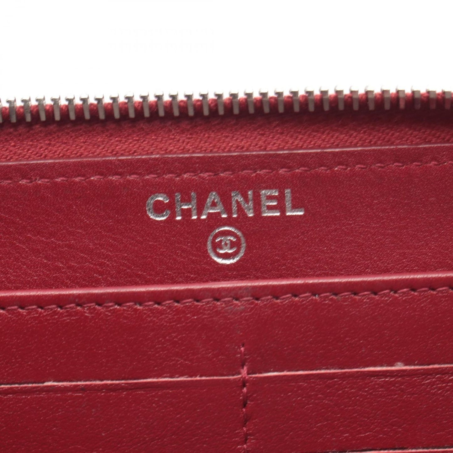 Chanel Round Wallet Red Leather Calf CC Logo — view 4