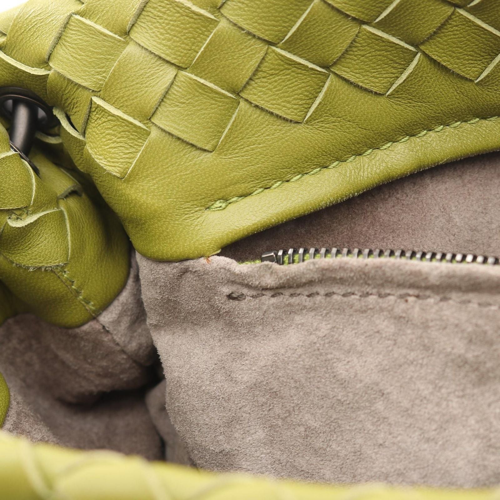 Bottega Veneta Intrecciato Yellow Green Leather Shoulder Bag — view 8