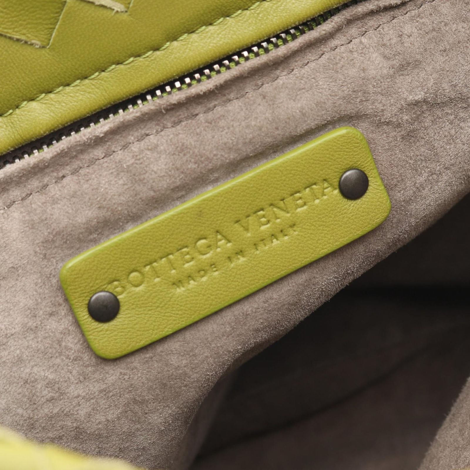 Bottega Veneta Intrecciato Yellow Green Leather Shoulder Bag — view 4